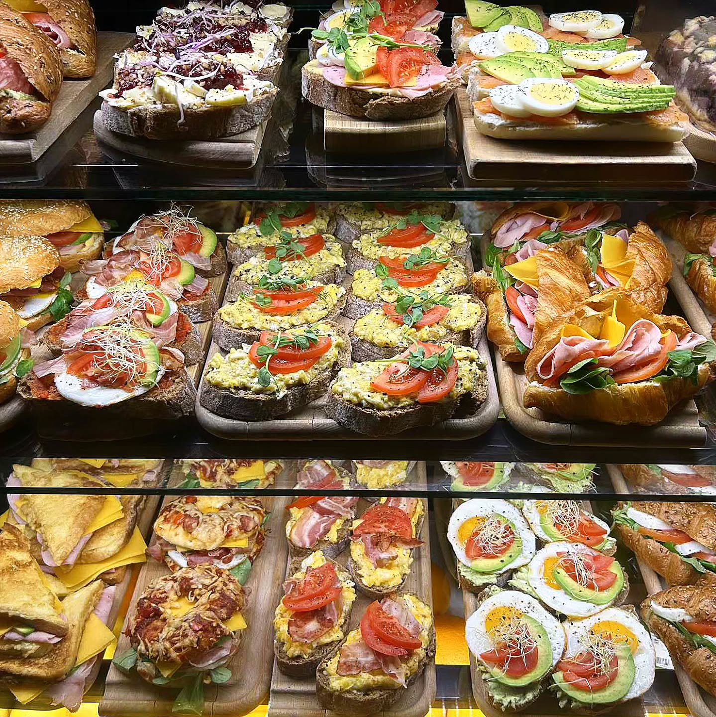 Caffè Italia, bruschetta